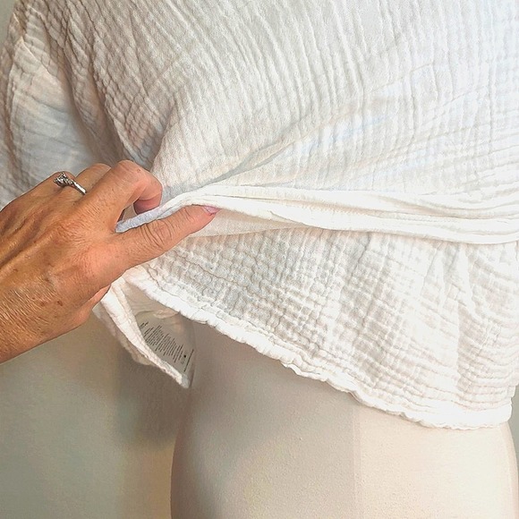 REVOLVE x DAVID LERNER SIMONE OVERLAP CROP TEE CROPPED CREWNECK PACK KEYHO… - Picture 6 of 10